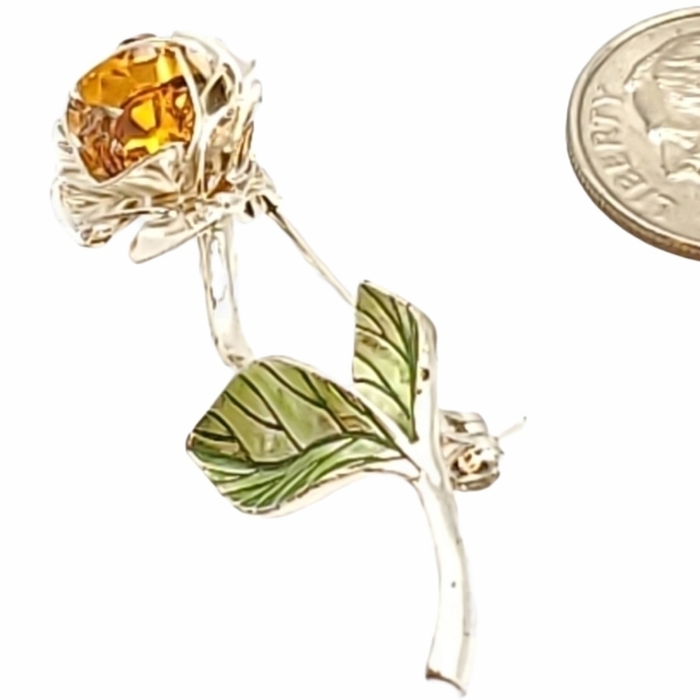 VINTAGE Avon Brooch